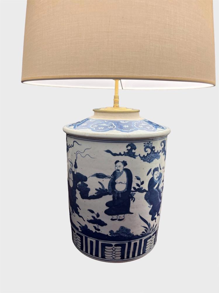 Pair of Chinese porcelain table lamps. Beginning XXème century.